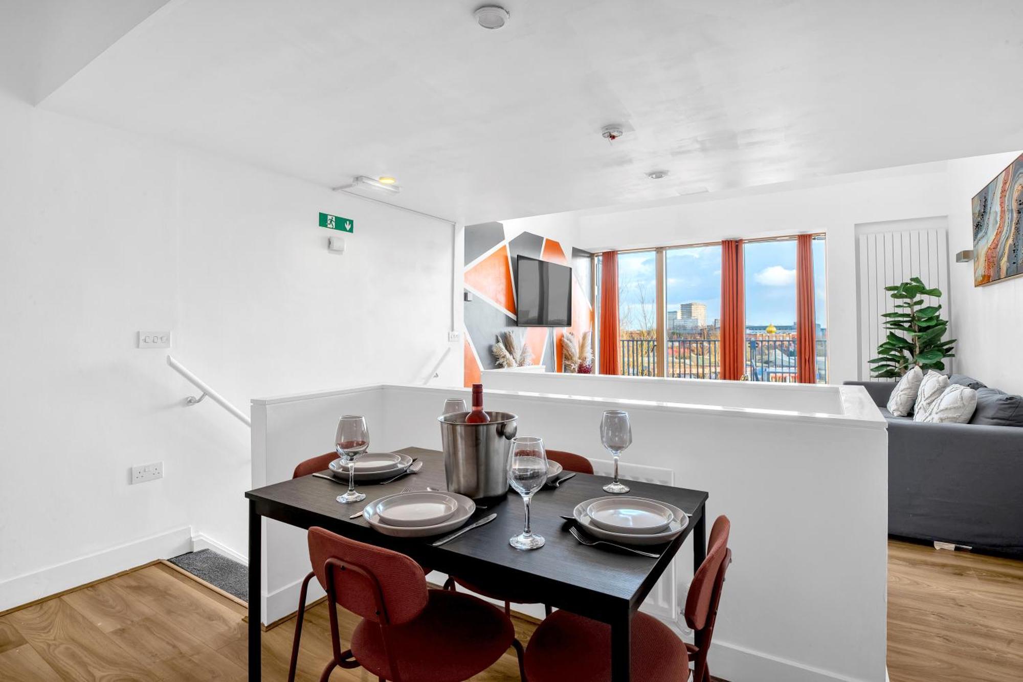 Luxury Waterfront Property With Free Parking Coventry Eksteriør bilde