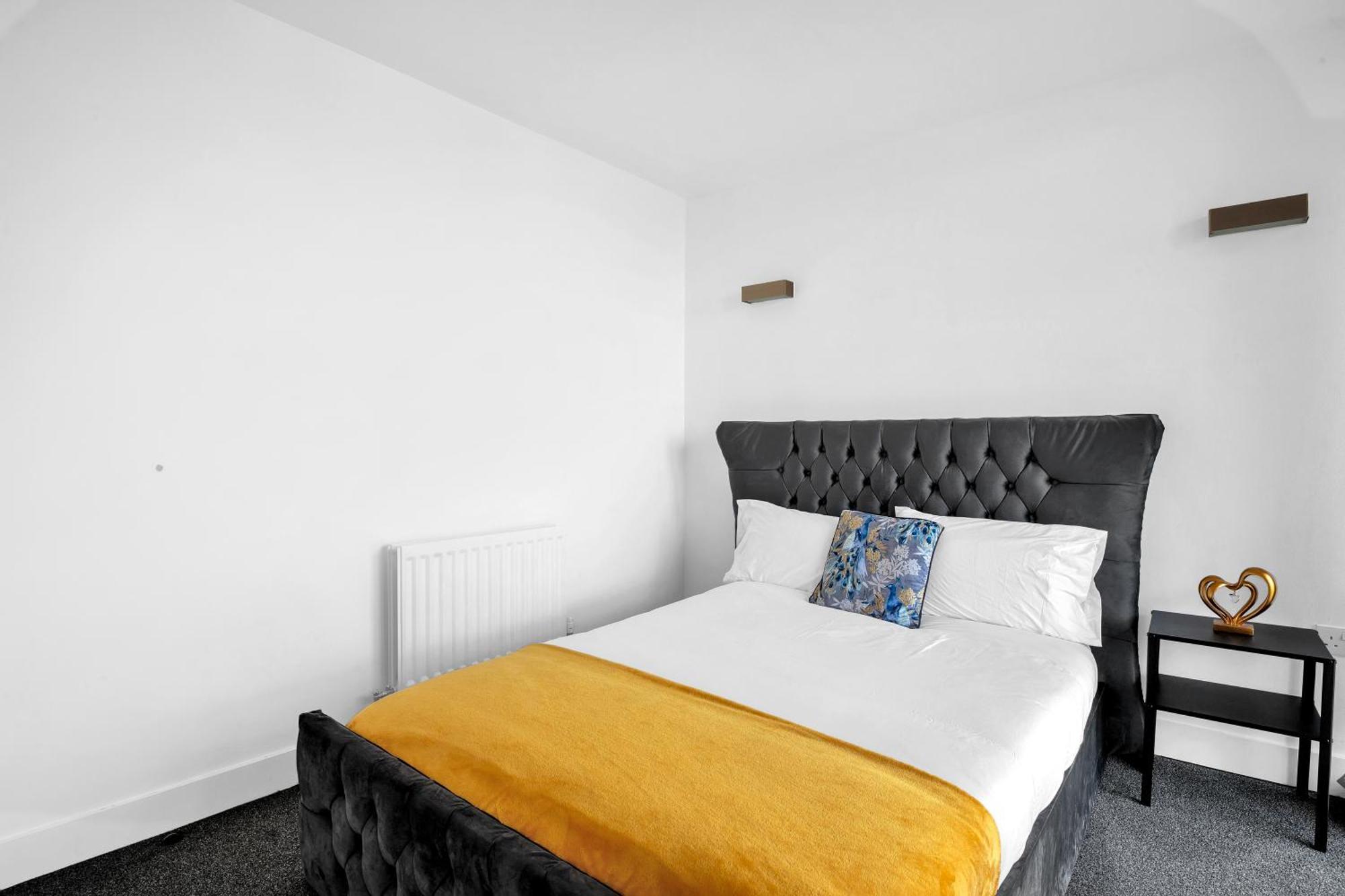 Luxury Waterfront Property With Free Parking Coventry Eksteriør bilde
