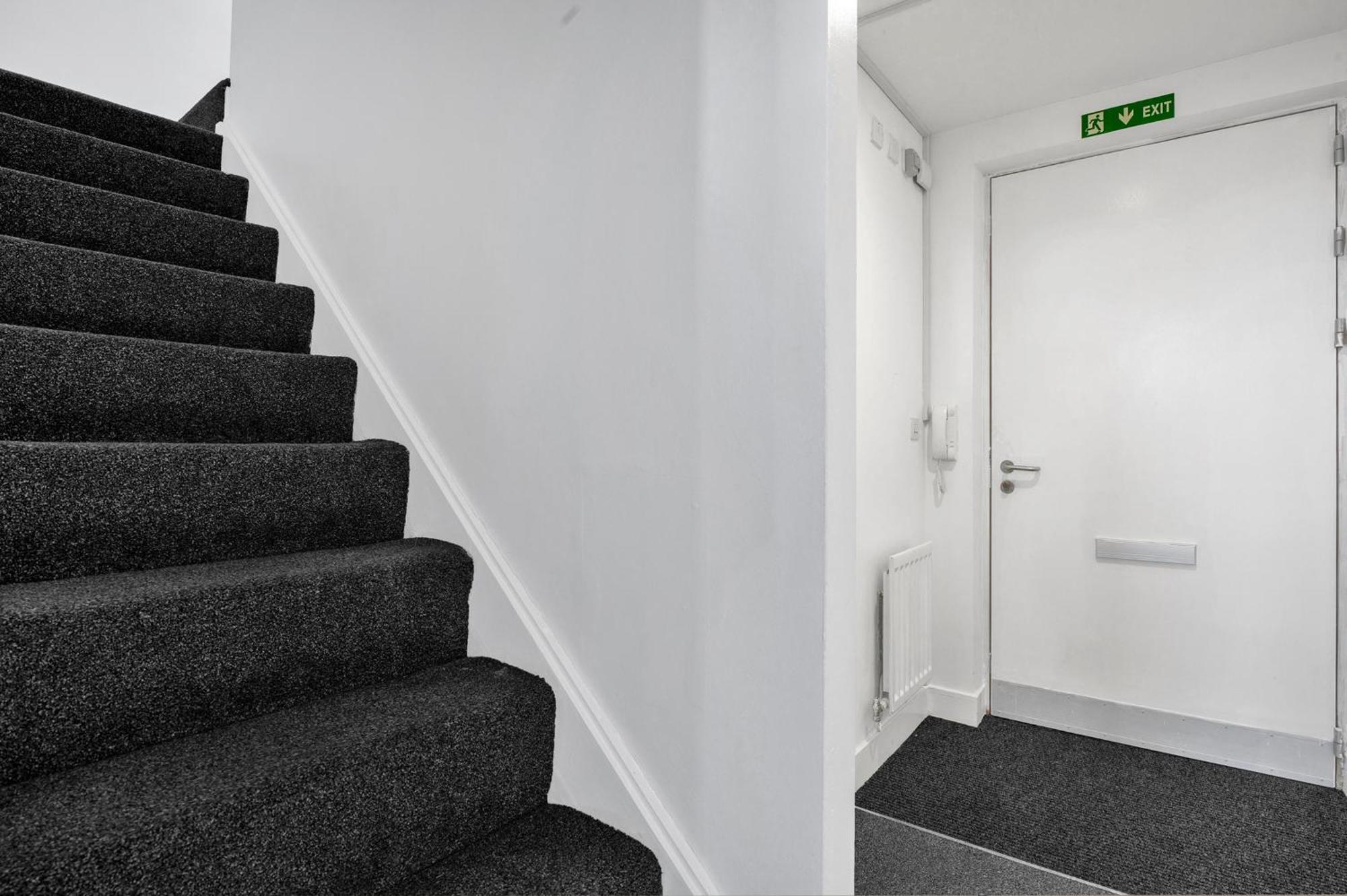 Luxury Waterfront Property With Free Parking Coventry Eksteriør bilde